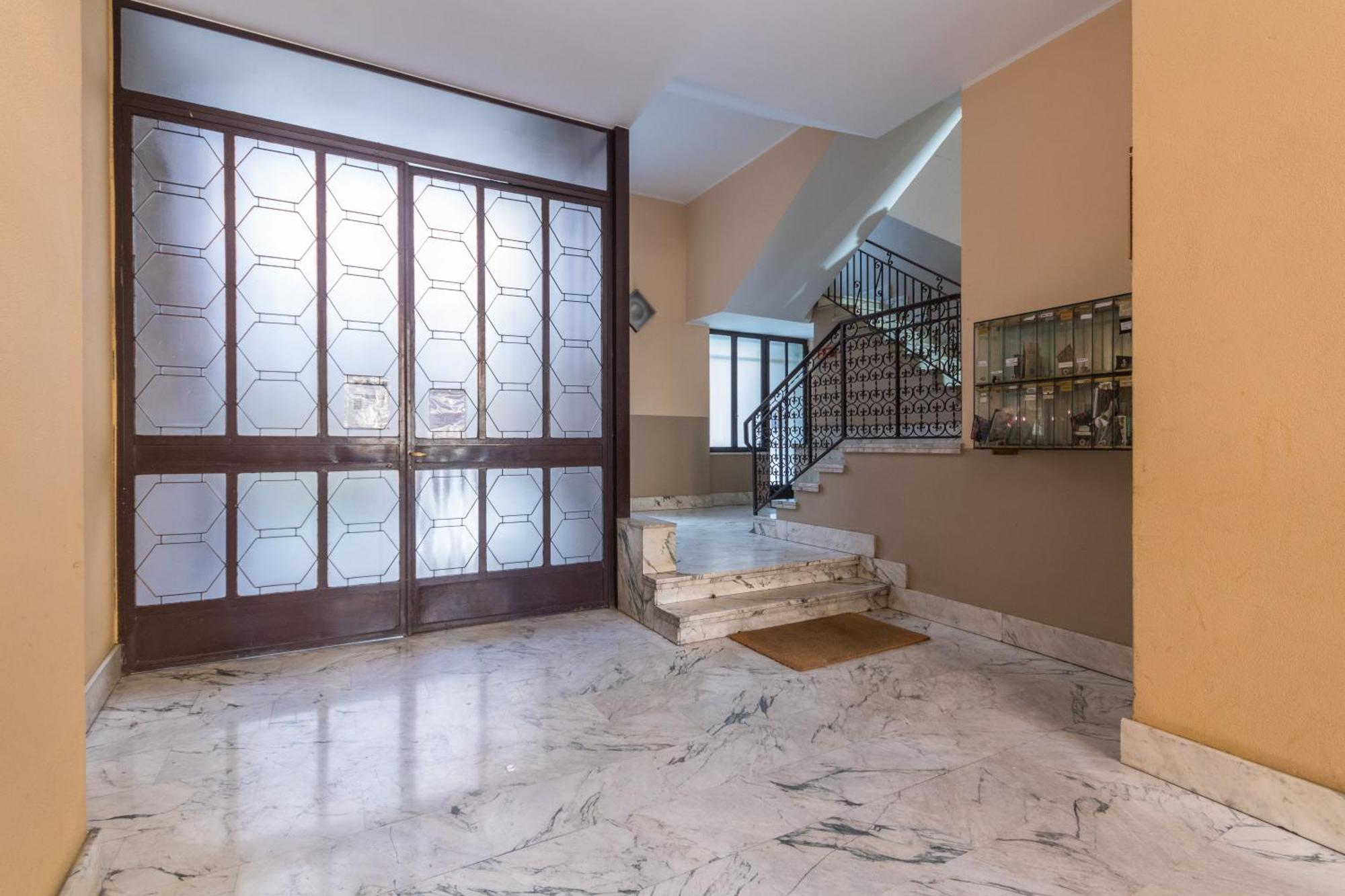 Giuria House 2 *